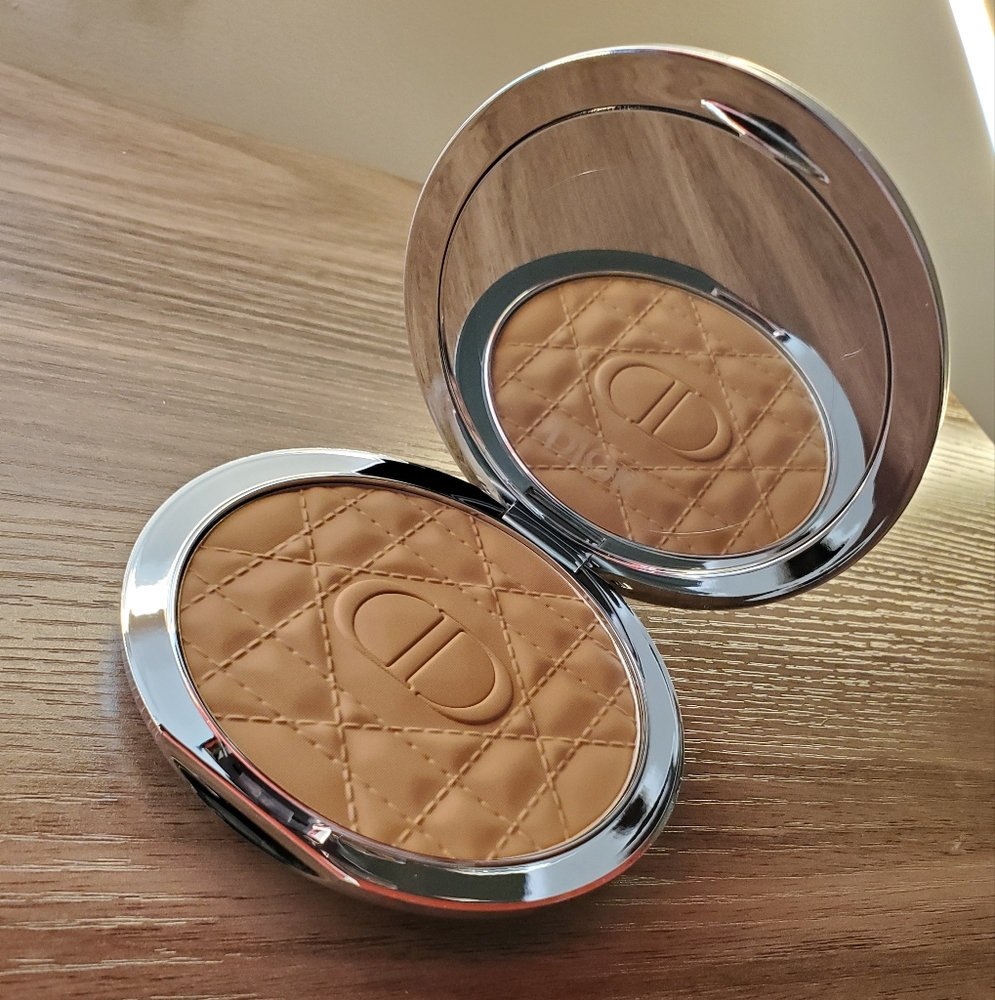 COPY - Dior Forever Nude Bronze Compact